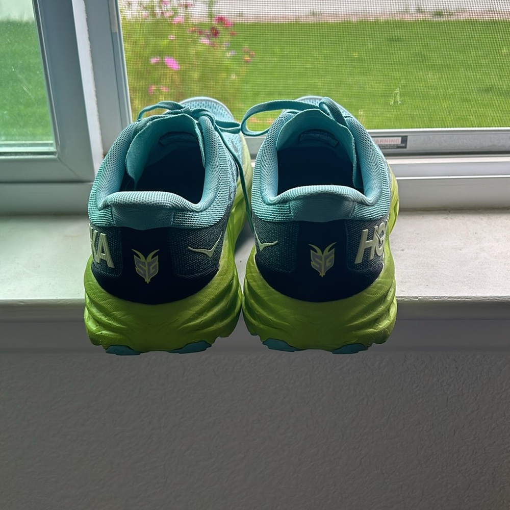 Running shoes - Picture 3 of 5